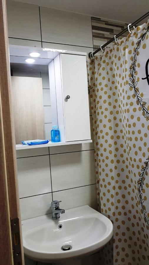 Fyllou Apartment Asproválta Eksteriør bilde